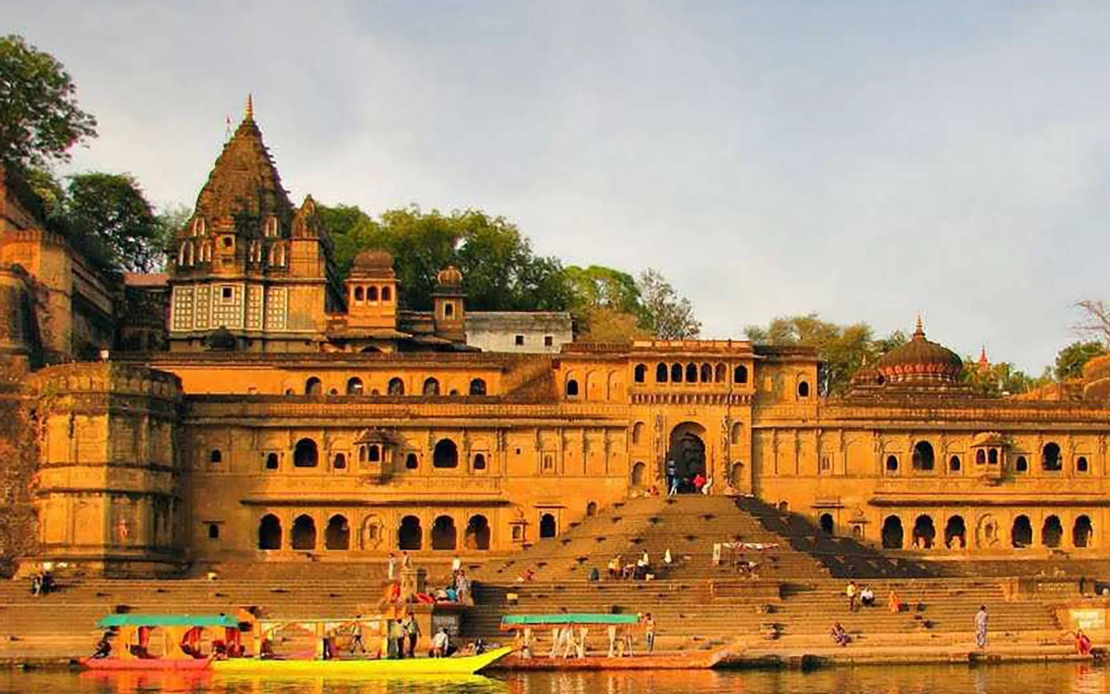 Bhopal Taxi services