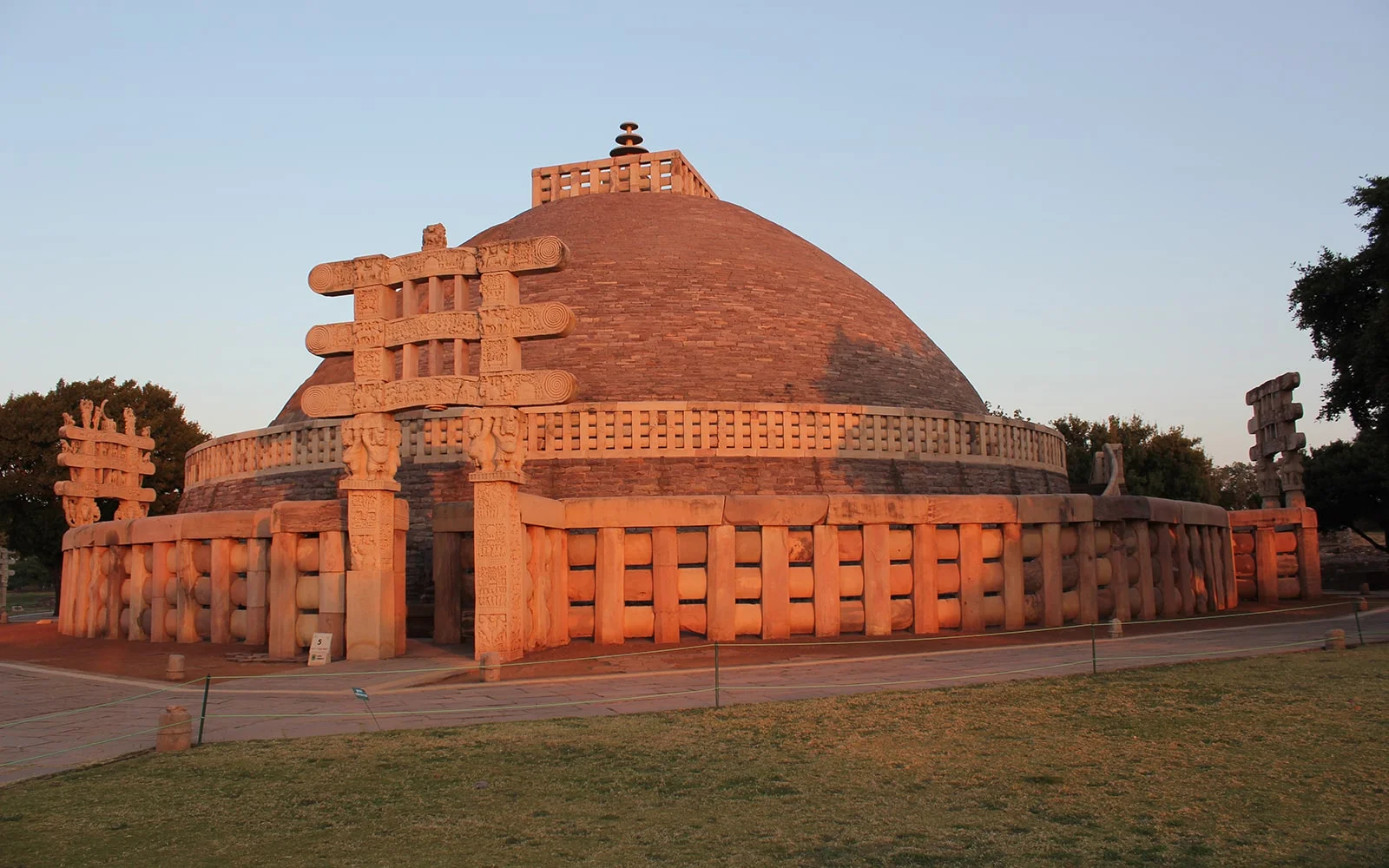 Bhopal Taxi services